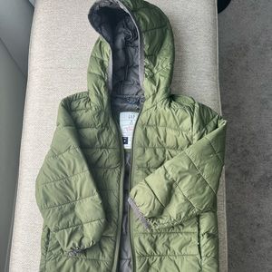 Baby Gap lightweight puffer coat. Size 3T